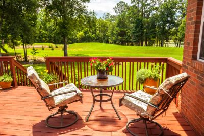 Create an Ideal Space for Entertaining with Deck Construction!