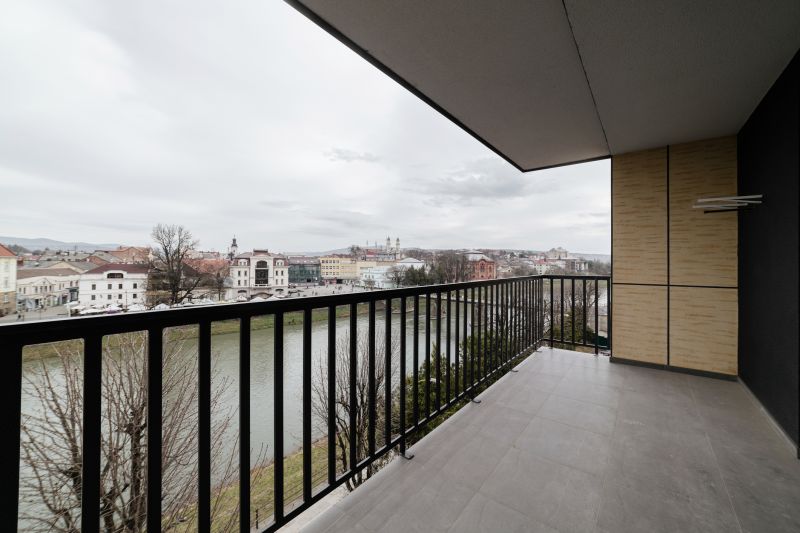 Get Professional Wrought Iron Handrail Repair To Improve Aesthetic Appeal!