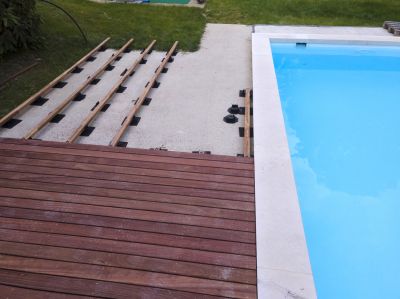 Get Your Pool Deck Repaired to Keep it Safe!